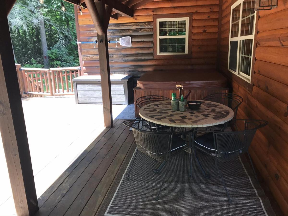 Tree Top Lodge - Gorgeous Lake Cabin With Hot Tub & Magnificent Views Of Forests And Mountains! Cabin Butler Esterno foto