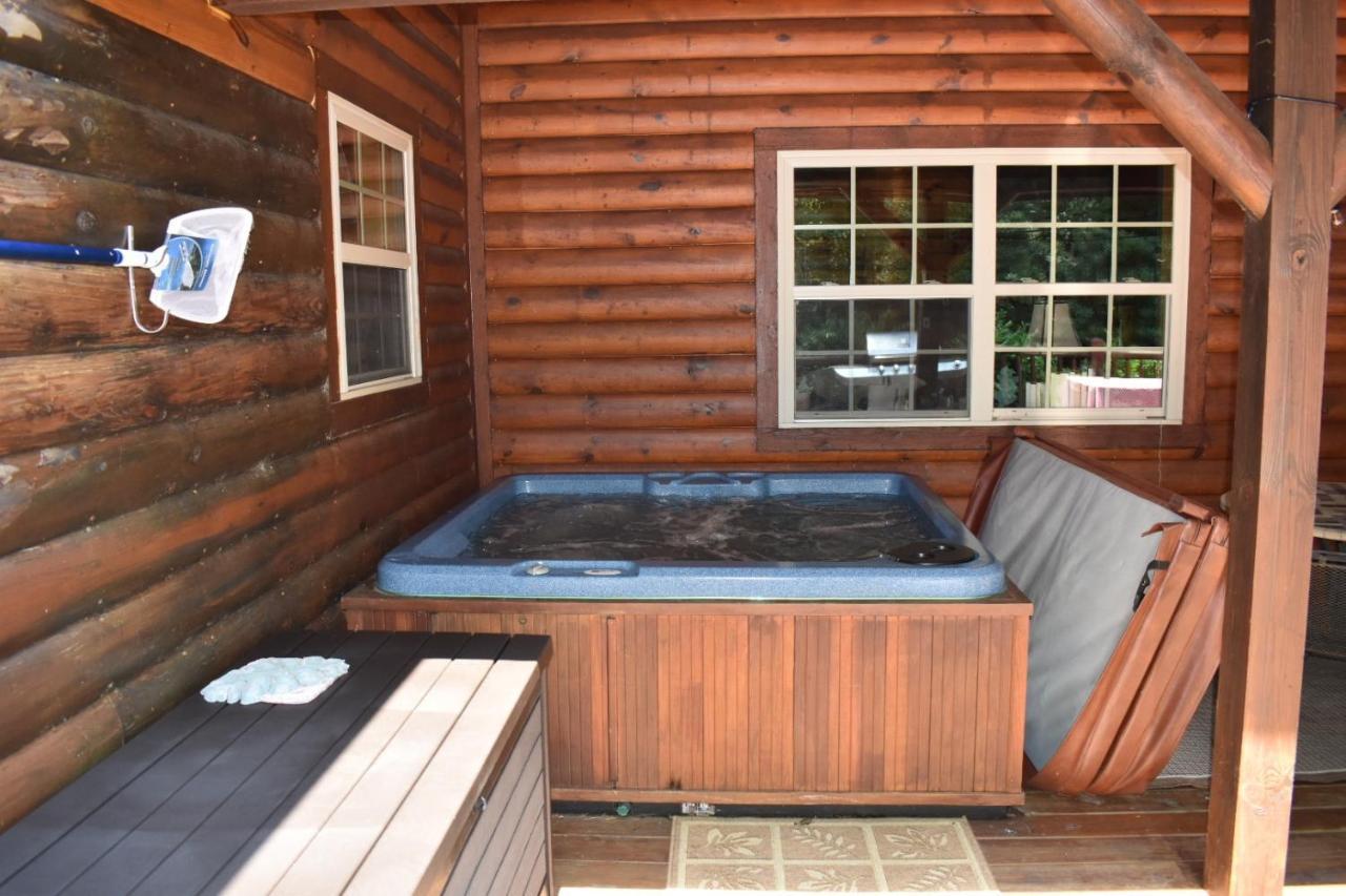 Tree Top Lodge - Gorgeous Lake Cabin With Hot Tub & Magnificent Views Of Forests And Mountains! Cabin Butler Esterno foto