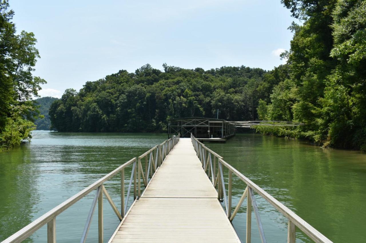 Tree Top Lodge - Gorgeous Lake Cabin With Hot Tub & Magnificent Views Of Forests And Mountains! Cabin Butler Esterno foto