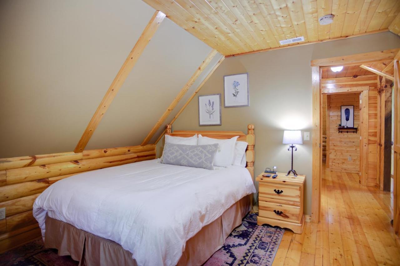 Tree Top Lodge - Gorgeous Lake Cabin With Hot Tub & Magnificent Views Of Forests And Mountains! Cabin Butler Esterno foto
