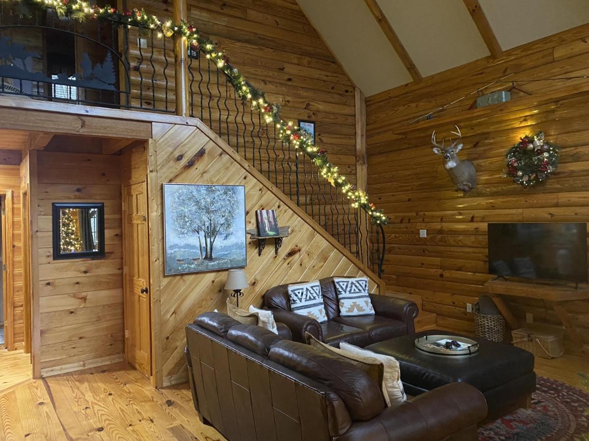 Tree Top Lodge - Gorgeous Lake Cabin With Hot Tub & Magnificent Views Of Forests And Mountains! Cabin Butler Esterno foto